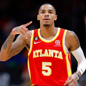 在中场加强 在中场加强